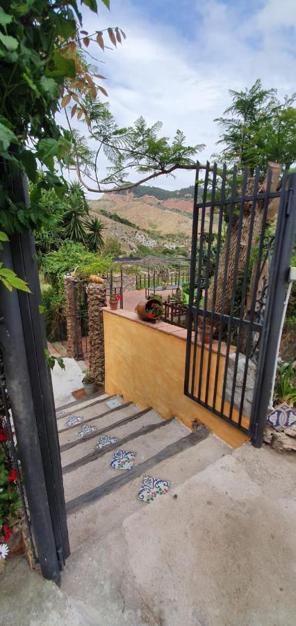 Casa Vacanze Fondaco Di Scillato Scillato  Extérieur photo
