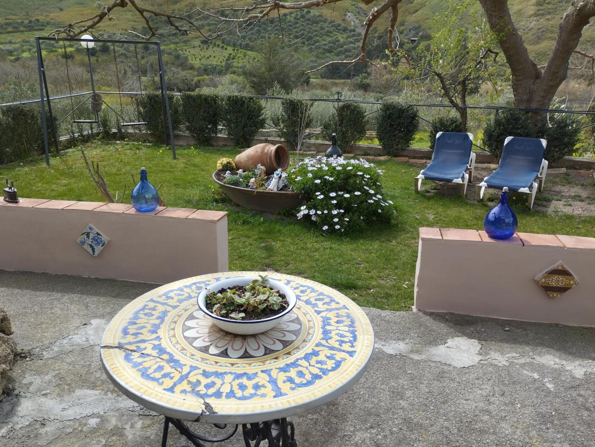 Casa Vacanze Fondaco Di Scillato Scillato  Extérieur photo